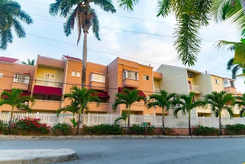 Lovely 2 Bedrooms Apartment Ocho Rios Apartmanhotel