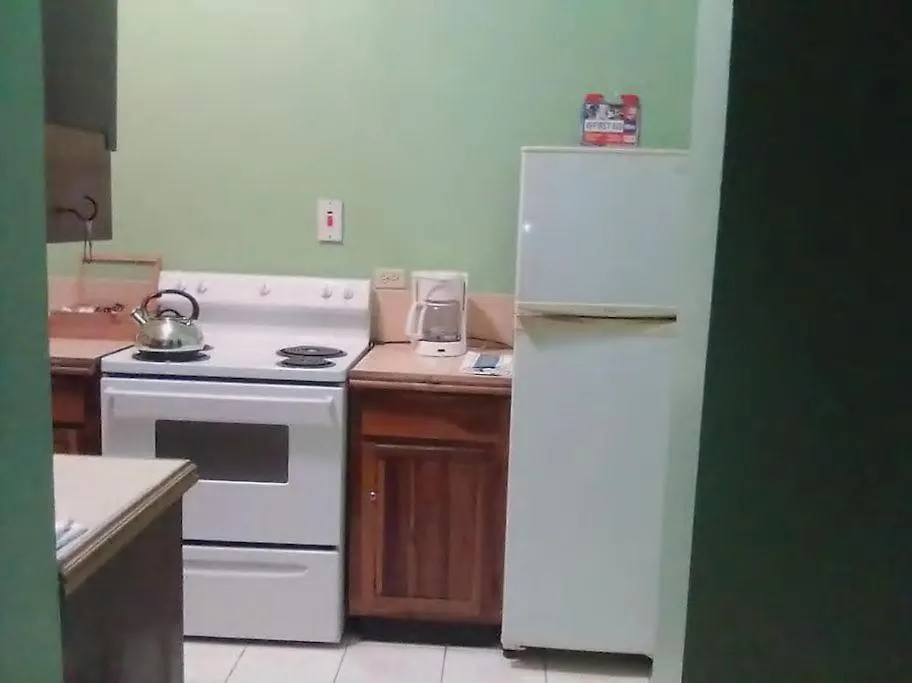 Apartmanhotel Lovely 2 Bedrooms Apartment Ocho Rios